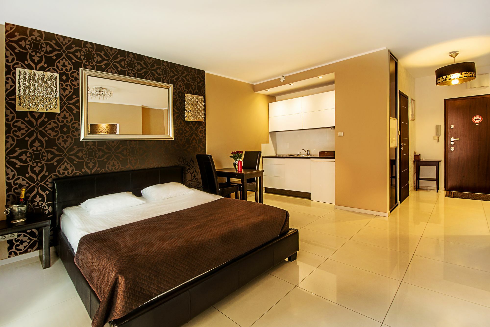 Angel City Center Krakow Aparthotel Екстер'єр фото